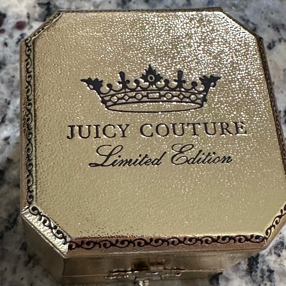 Juicy Couture 2009 Limited Edition Valentine Box of Chocolates Charm YJRU2672 - Picture 14 of 15